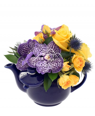 Ceainic trandafiri si orhidee mov